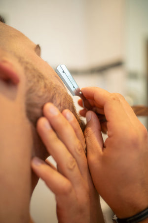 Bartpflege Set Moschus mit Rasiermesser aus Holz und Wechselklinge - Shabo Cosmetics GmbH